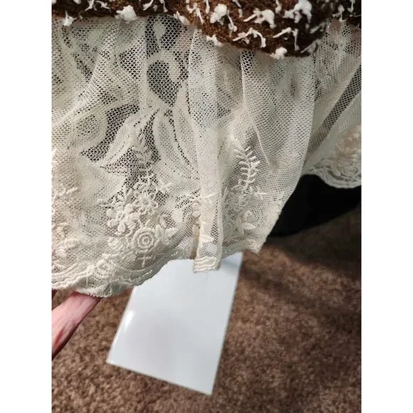 Unveiling the A'reve Textured Sweater: Boho Beauty in 2XL - Picture 6 of 9